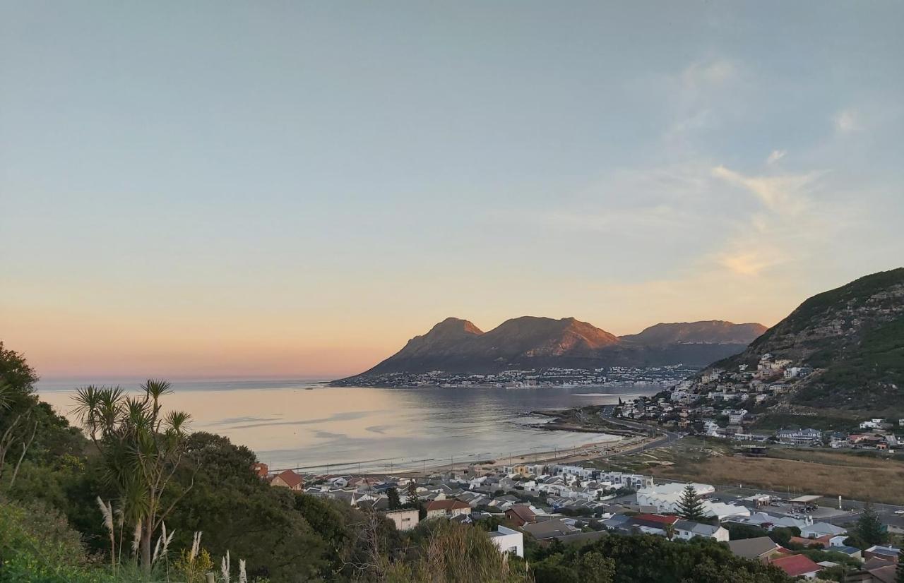 Lark House, Peaceful Mountain Home With Ocean Views And Power Backup Cape Town Eksteriør bilde